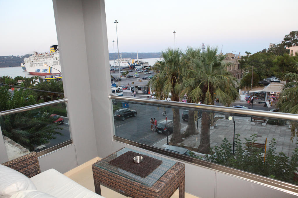 Oneiro Suites Souda Zimmer foto