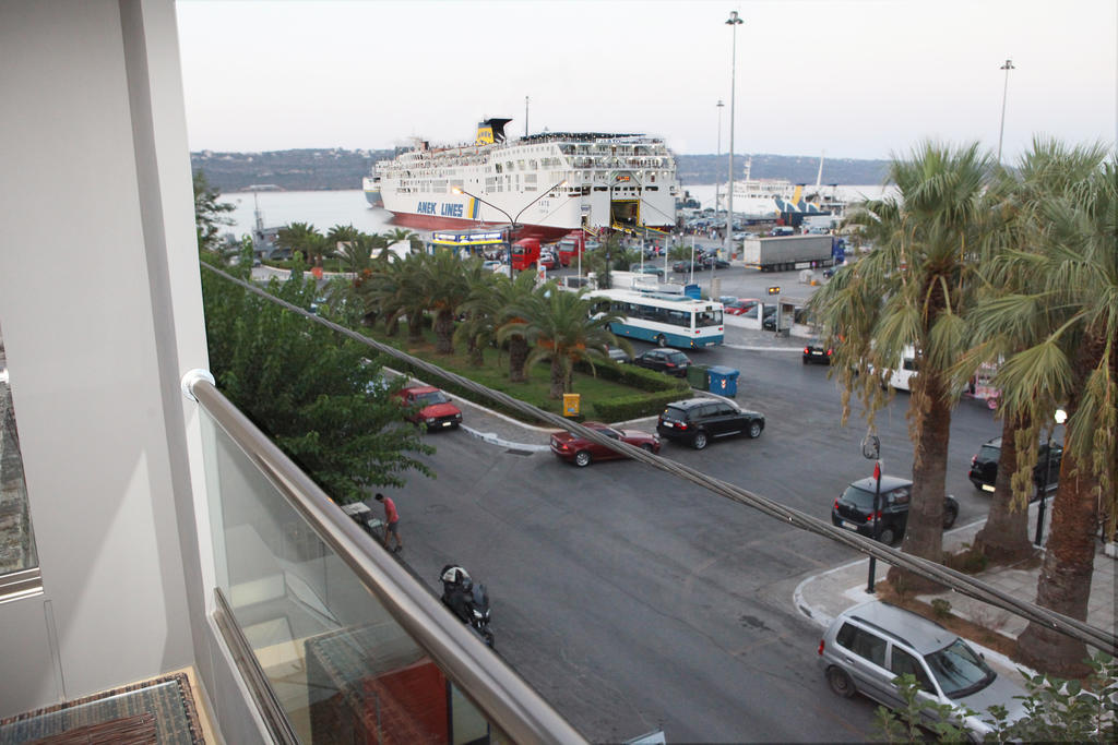 Oneiro Suites Souda Zimmer foto